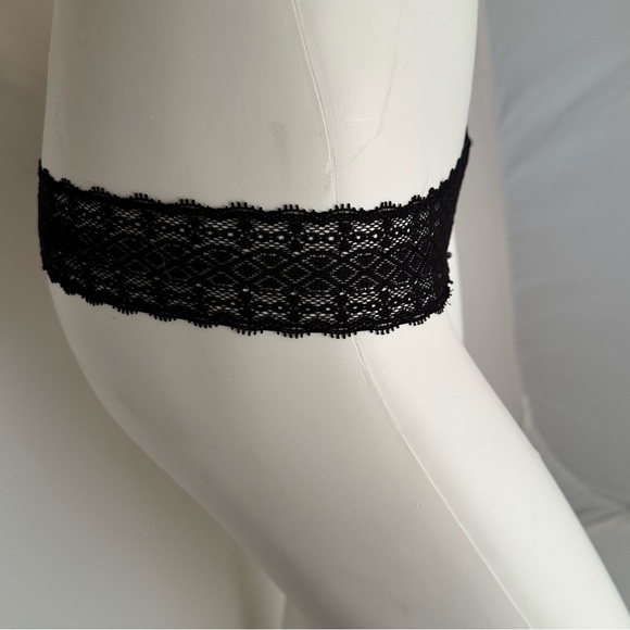 Kali and Wins animal print nylon thong panties - Picture 2 of 9